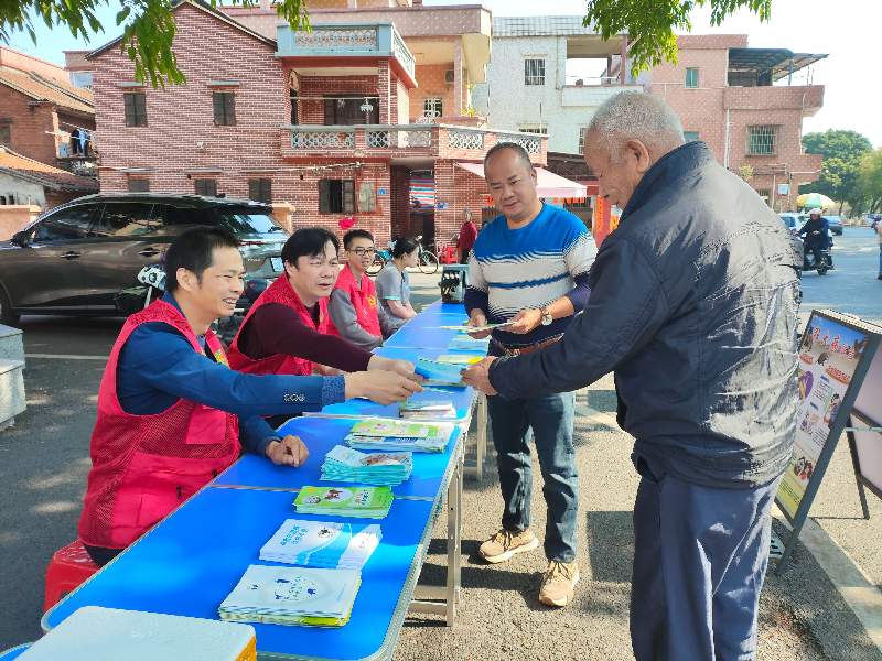 道滘农业科技特派员（轻骑兵）：“春防免疫+科普宣讲”双到位筑牢防疫屏障