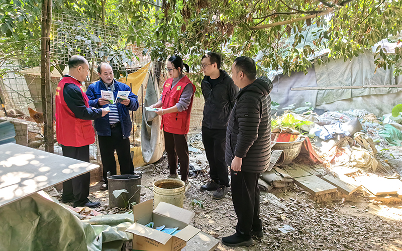 东城农业科技特派员深入基层开展消毒灭源技术指导工作