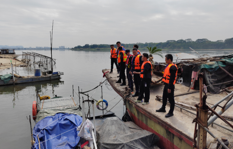 莞惠两市开展交界水域禁渔联合执法行动