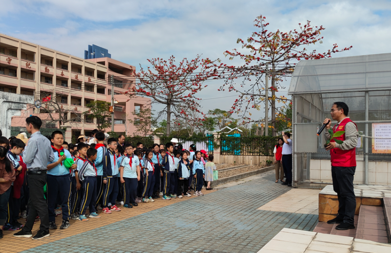 洪梅：播撒农业种子，培育劳动之美