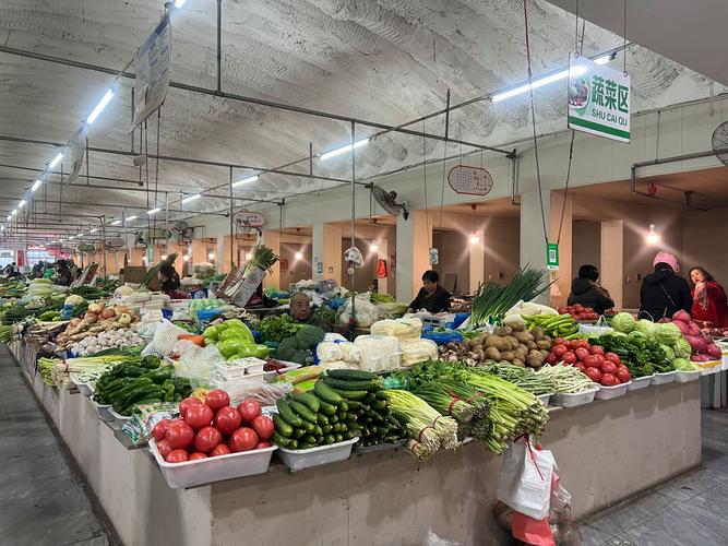 双节将至：市场供应保障与繁荣景象